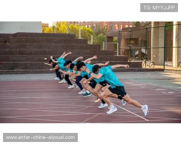 中长跑队进行速度耐力转化训练 中长跑队进行速度耐力转化训练