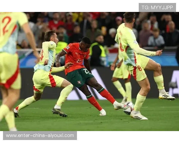 佩德里中场连线撕开缝隙建功